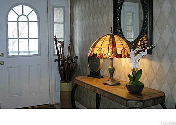 2nd image of 102 Bridle Path
