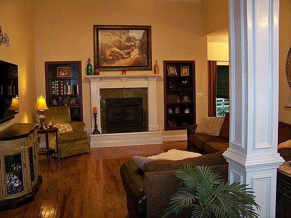 Living Room Gas Firelplace