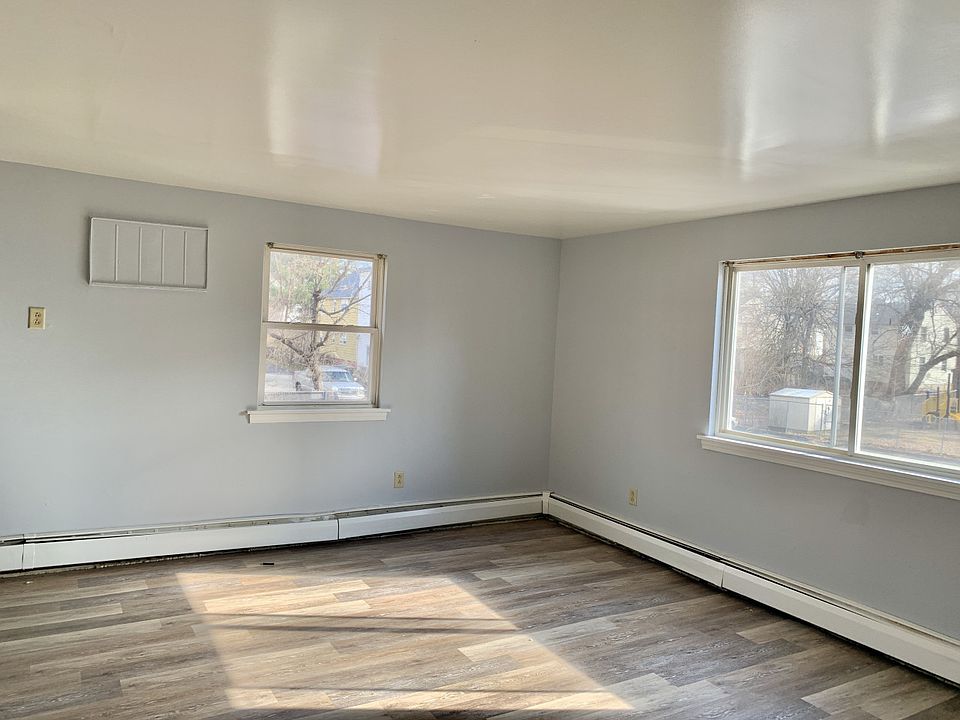 2nd image of 98 Caya Ave #A03