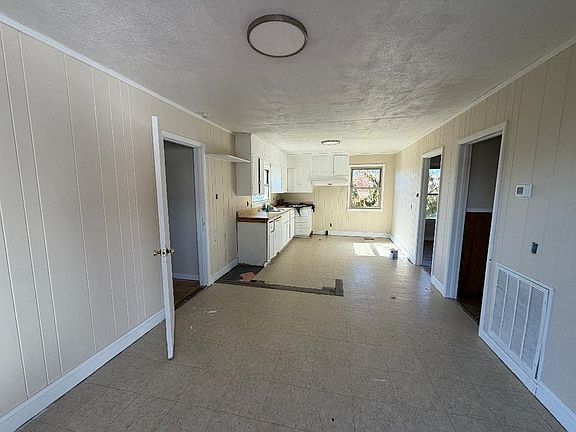 2nd image of 155 Flannagan Dr