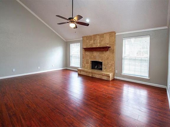 5th image of 1715 Barclay Dr