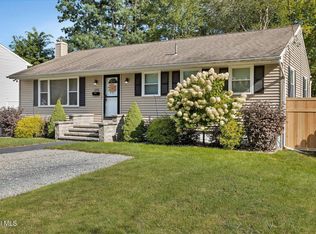 270 Daniels Ave, Schenectady, NY 12304