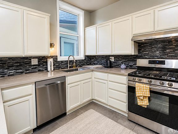 5th image of 1503 Masonic Ave #101