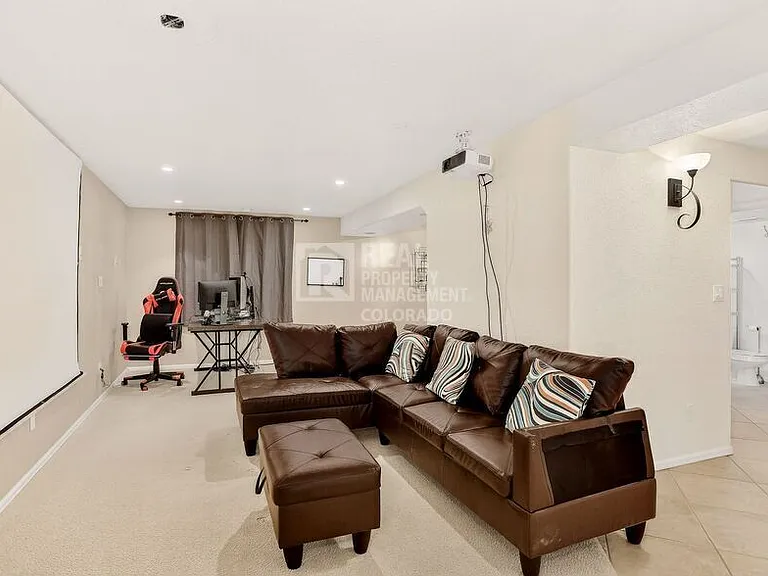 11185 E Linvale Dr — Photo 21