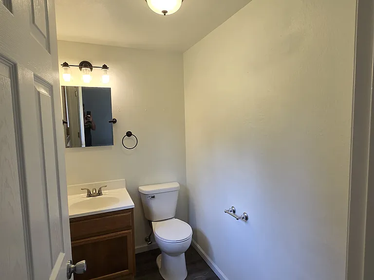 695 Jacobas Rd — Photo 11