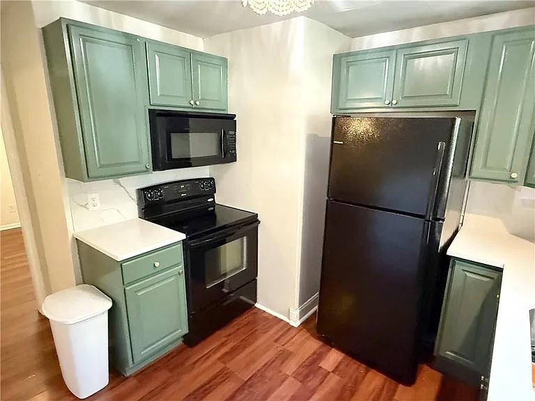 7680 Rainbow Dr — Photo 1