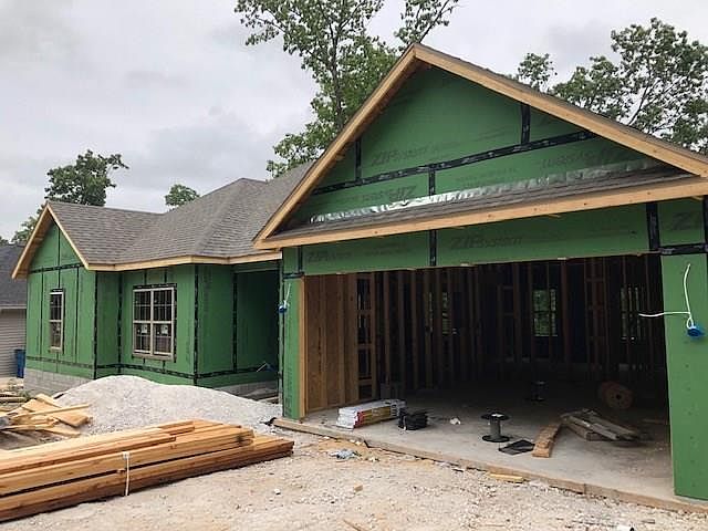 1st image of 29 Kendal Dr