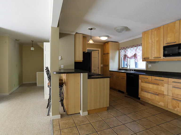 111 Brook Holw — Photo 27