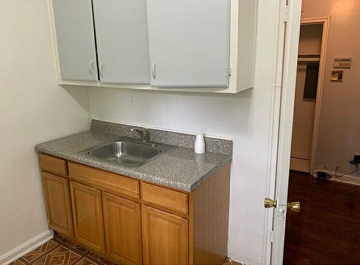 1st image of 425 Mount Prospect Ave #321A