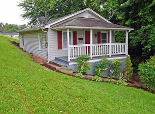 622 W C St, Elizabethton, TN 37643