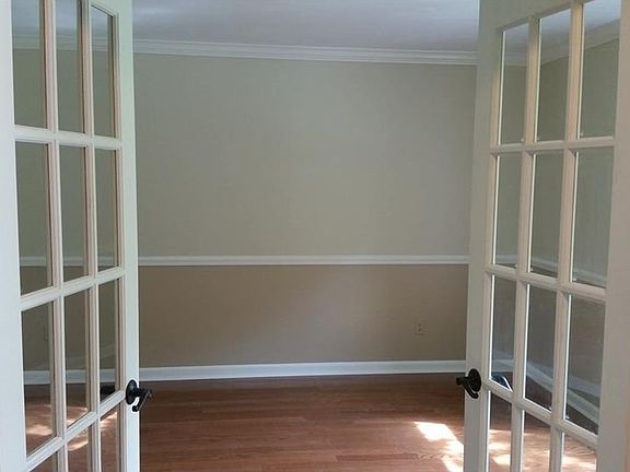 4th image of 6406 Halcyon Dr