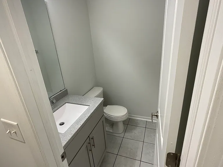 1319 Lemna Ave #3 — Photo 3