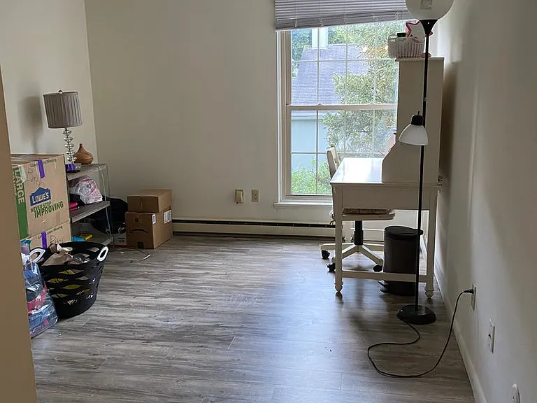University Park Apartments near Cornell University — Photo 392