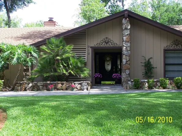910 River Rapids Ave, Brandon, FL 33511