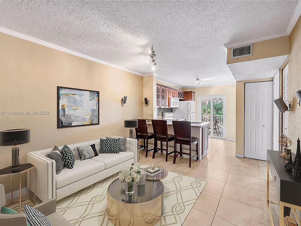 1st image of 2575 SW 27th Ave APT 304