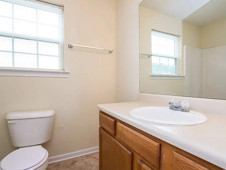 52 Middleton Ct — Photo 12