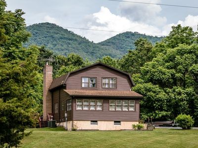 609 Mountain View Rd, Shenandoah, VA, 22849