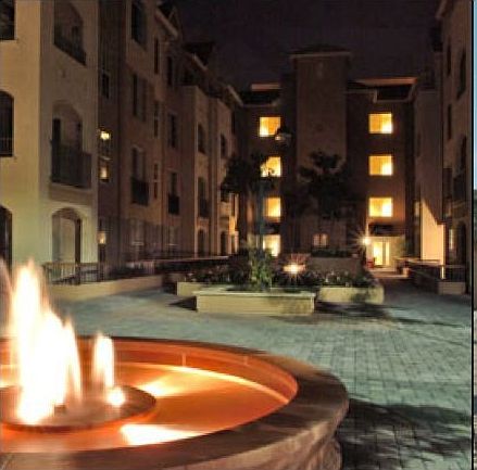 click link to realtor.com for more pix!