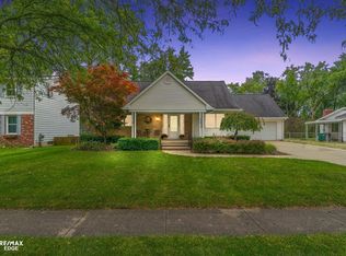 314 Cedarwood Dr, Flushing, MI 48433