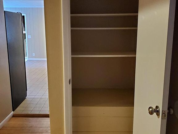 5th image of 42 Ramblewood Dr Unit 1