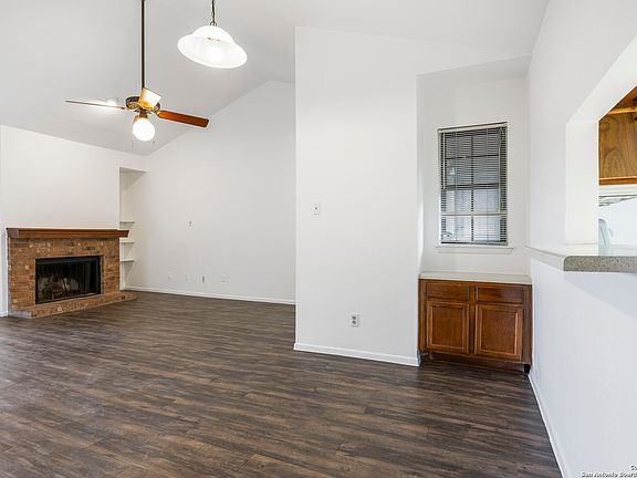 3rd image of 4212 MEDICAL DR #211