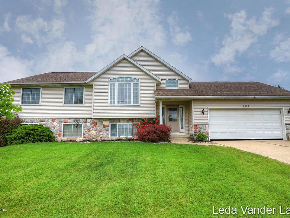 1st image of 3769 Brambleberry Dr NW