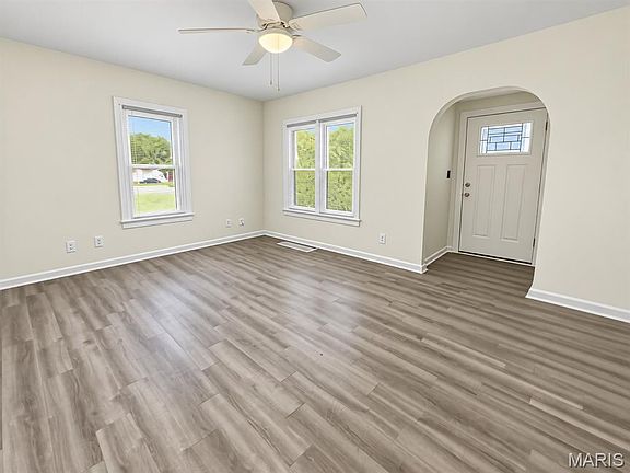 2nd image of 2108 Main St