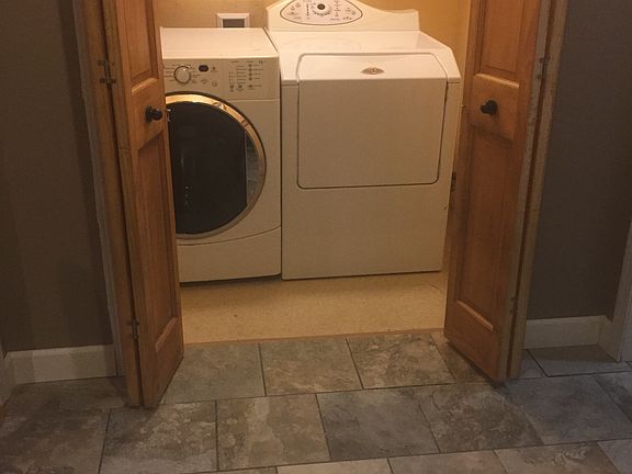 1st floor laundry room