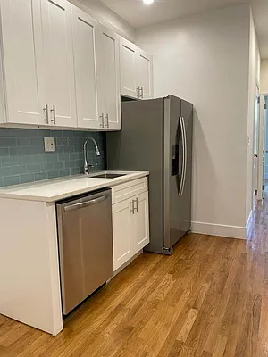 Rented by Manhattan Flats | media 11