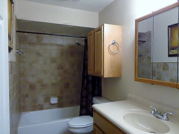 5th image of 3502 Bangor Ct E