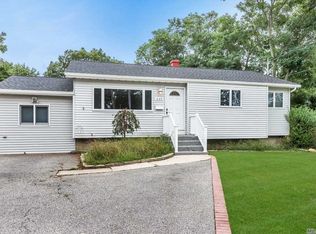 449 Montauk Hwy, West Sayville, NY 11796