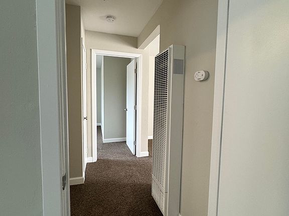 2nd image of 606 S Fremont St #4