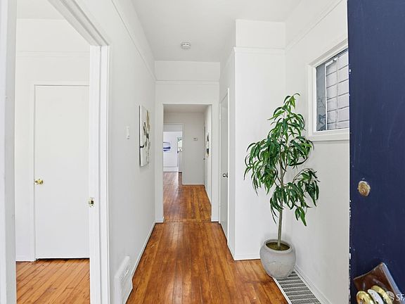 4th image of 1852 10th Ave