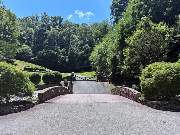 0 Breakaway Dr Lot 138-139, Mc Grady, NC 28649