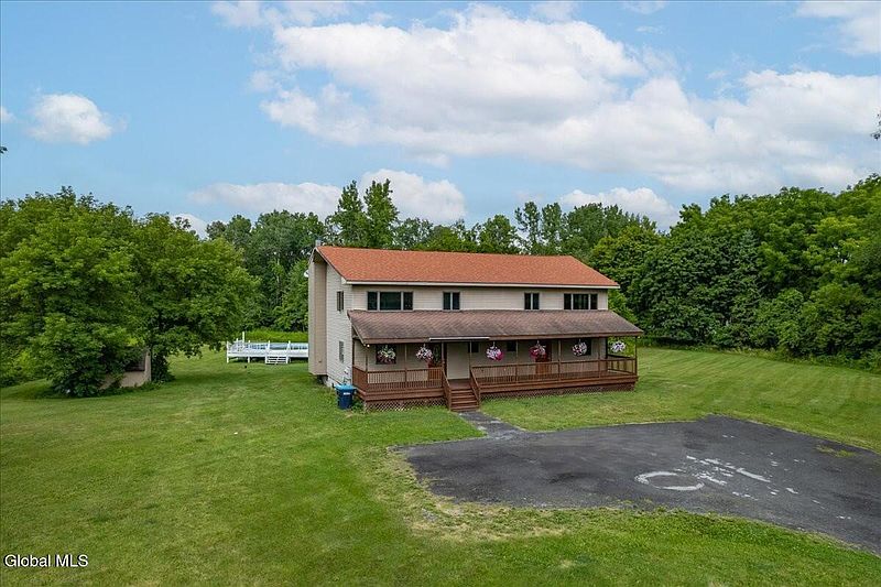 2nd image of 1164 Creek Road