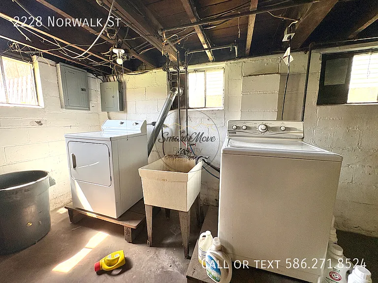 2228 Norwalk St — Photo 17