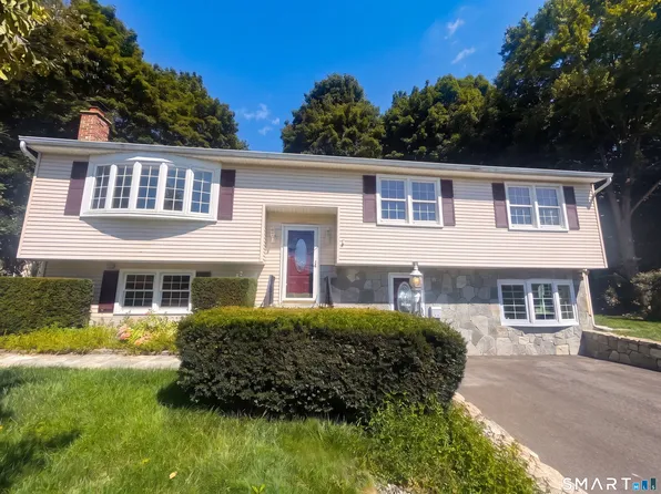 16 Slade Terrace, Watertown, CT 06779