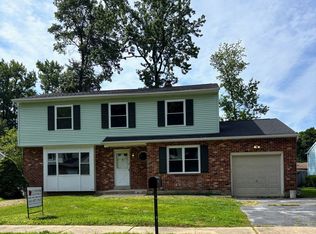 5 Firethorn Ct, Newark, DE 19711