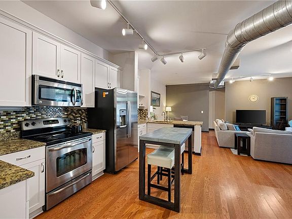 2nd image of 5300 Peachtree Rd Unit 501