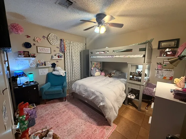 711 Enchanted Trail Dr — Photo 35