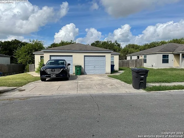 2 bed, 2.0 bath, 935 sqft, $1,225 — Photo 3