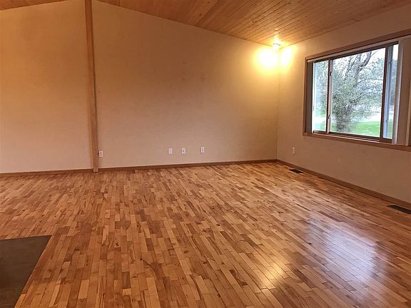4th image of 3533 Westview Dr