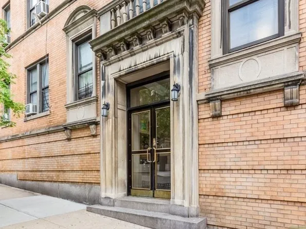 8 Magaw Place image 7 of 14