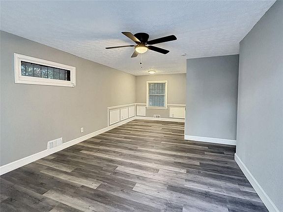 2nd image of 2955 Wanda Cir SW