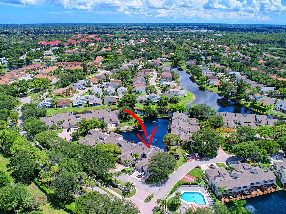 1st image of 313 Landings Boulevard