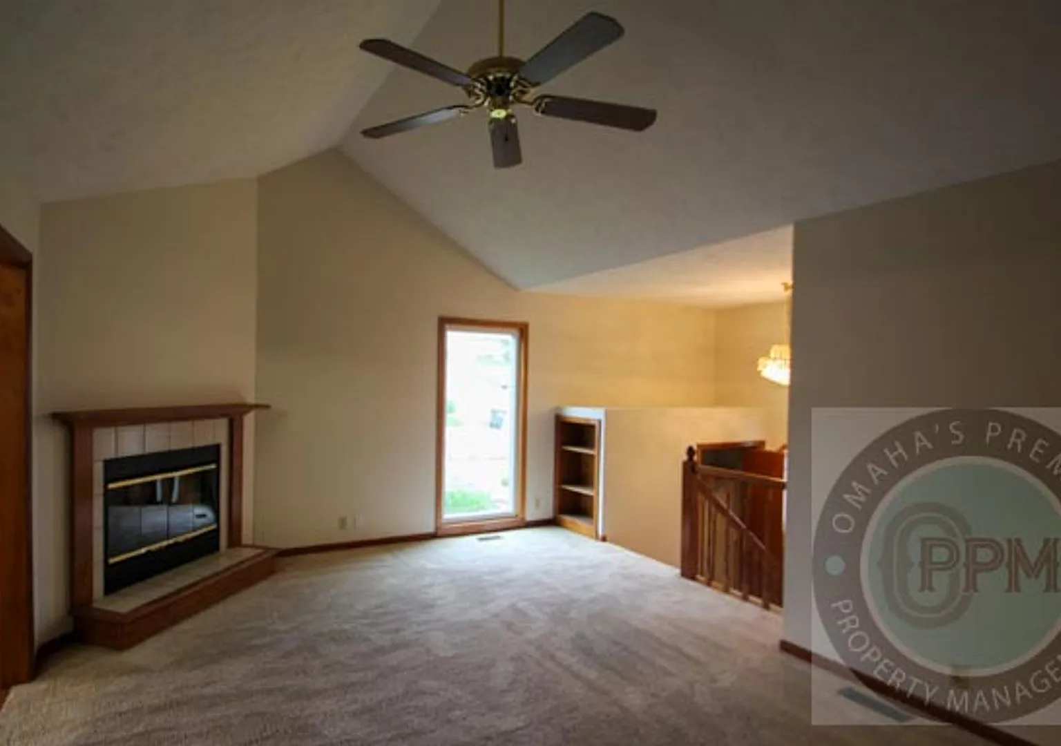 2Bd/2Ba Townhome | Omaha, Ne — Photo 3