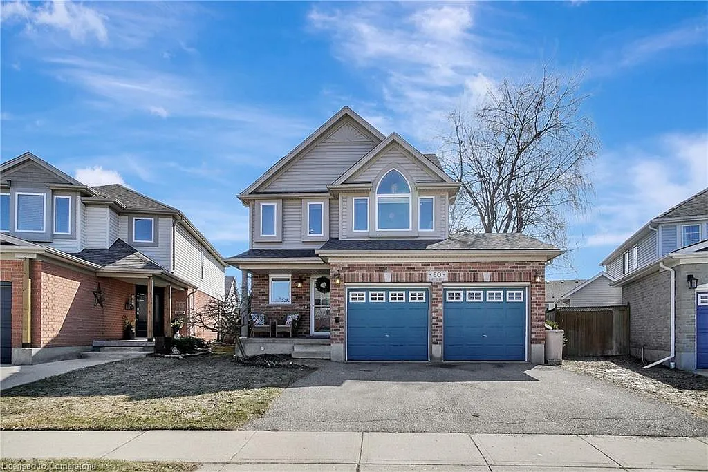 60 Northcliffe Cres photo 1