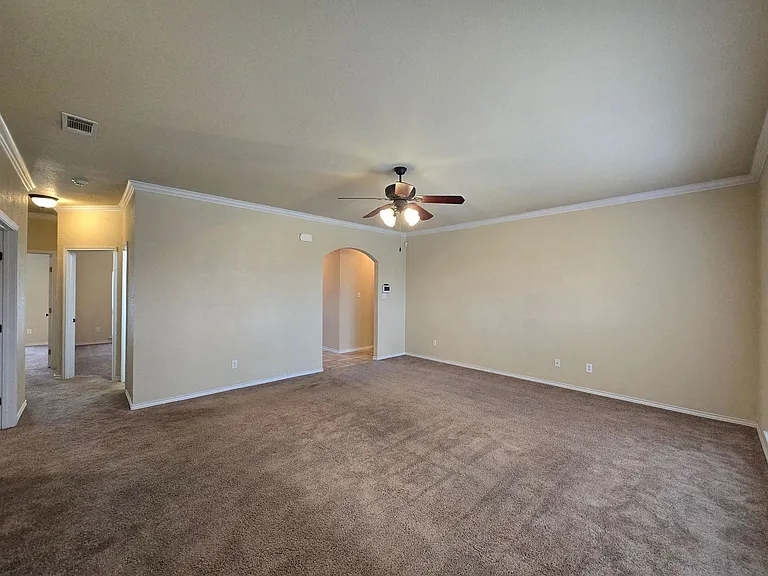 701 Atlas Ave — Photo 3