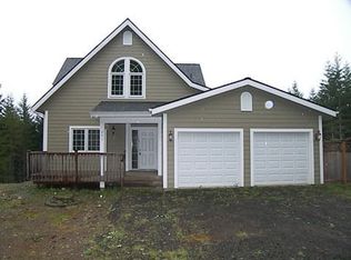 251 E Jobes Ct, Belfair, WA 98528