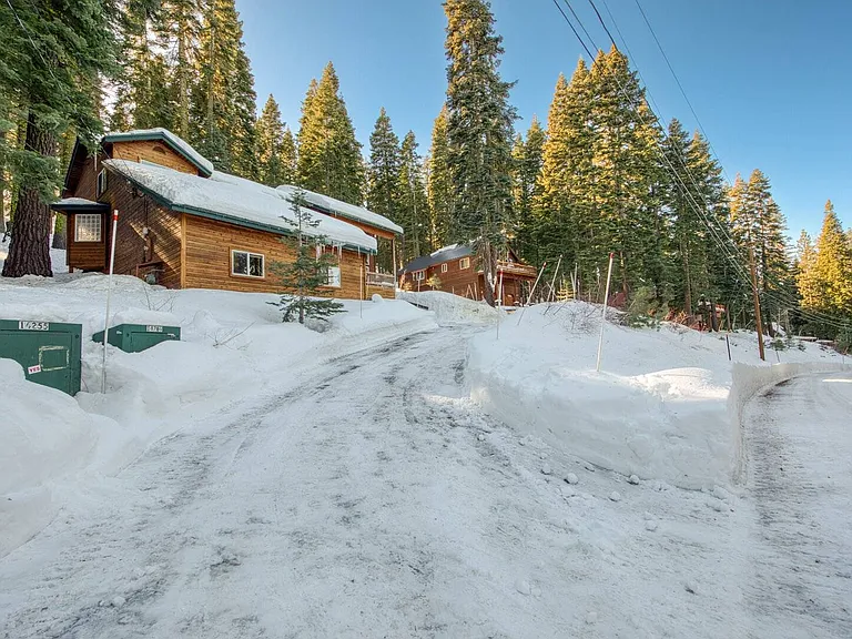 14255 Herringbone Way — Photo 35